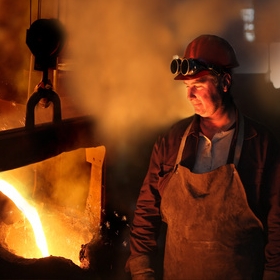 Chinas Probleme lassen Kupfer und Eisenerz taumeln