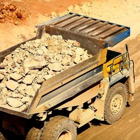 Chinesische Lithiumfirmen mischen Top 50 der Bergbauunternehmen auf