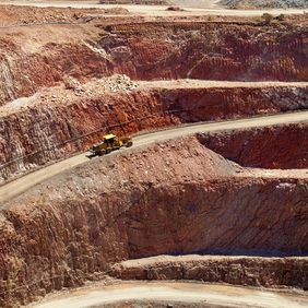 Globale Goldproduktion: düstere Aussichten ab 2016