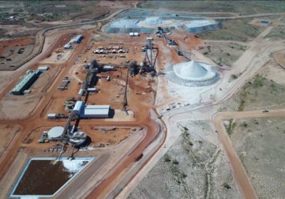 Pilbara Minerals regelt Finanzen für die kommenden Aufgaben