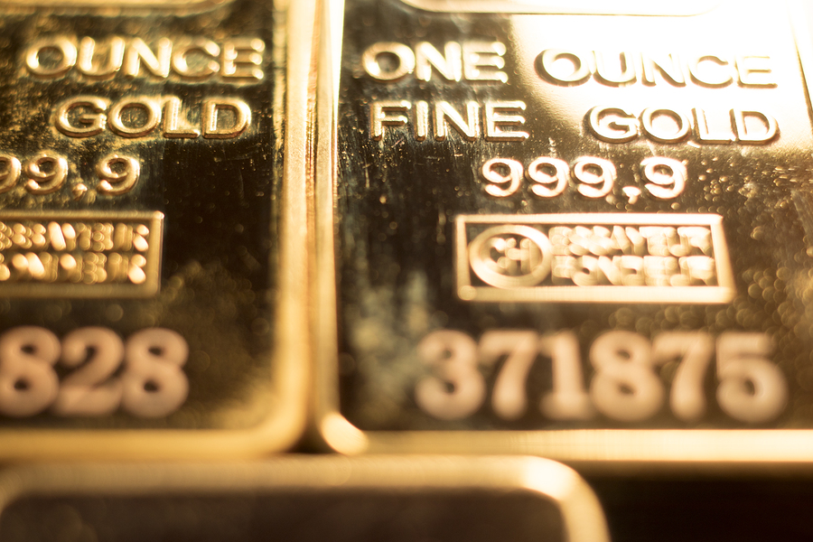Zentralbanken kaufen weiter Gold – ETFs stoßen es ab