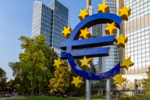 Die EZB wird die Inflation nicht bekämpfen und Gold steigen