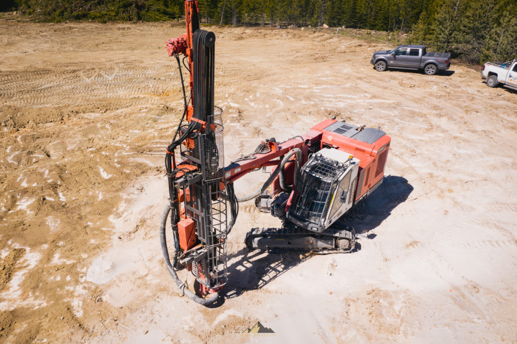 Gold Mountain Mining: Phase-2-Bohrprogramm weiterhin „hochgradig”