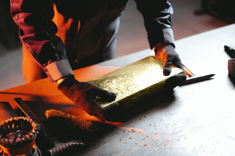 Edelmetallm&auml;rkte reagieren auf geopolitische Risiken