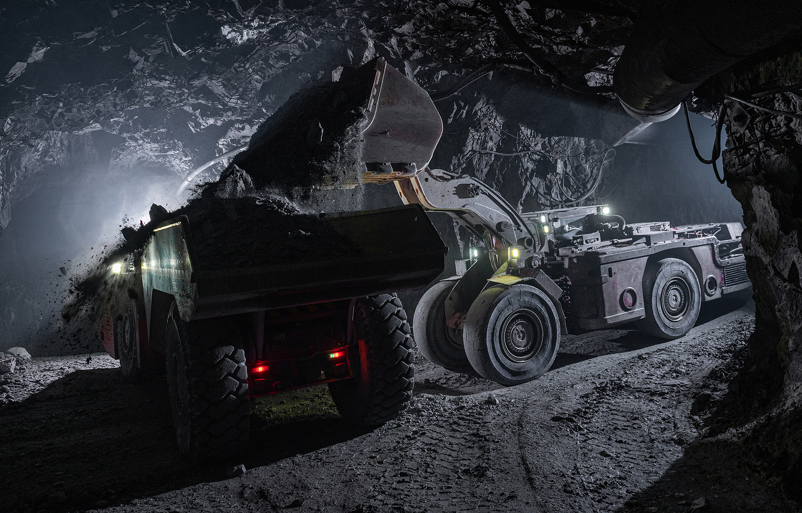 Die Rohstoffwoche: Anglo American, Montage Gold, NextSource, Nova ...