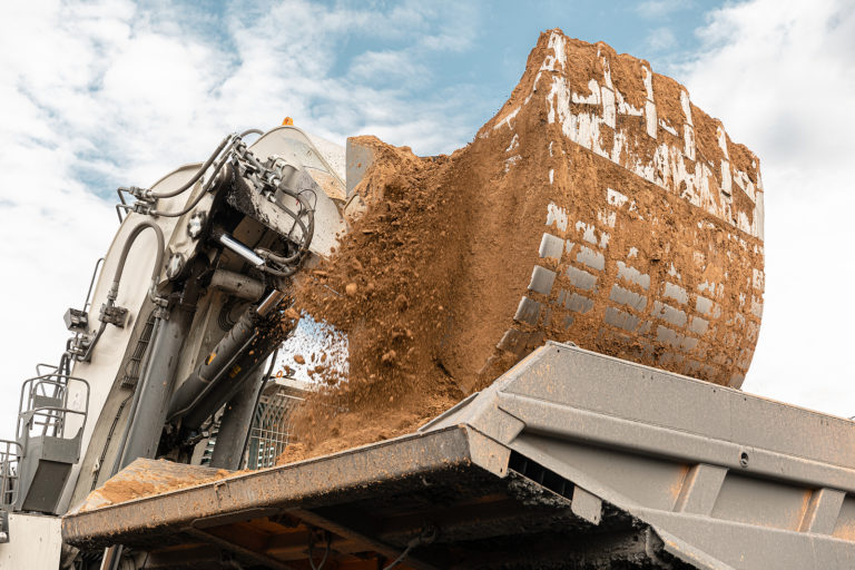 Die Rohstoffwoche: Sigma Lithium, Agnico Eagle, Cascadia, Algo Grande, Visionary Copper &amp; Gold, Dryden Gold, Blackrock Silver, Ivanhoe Mines, Wheaton Precious Metals, Red Metal Resources