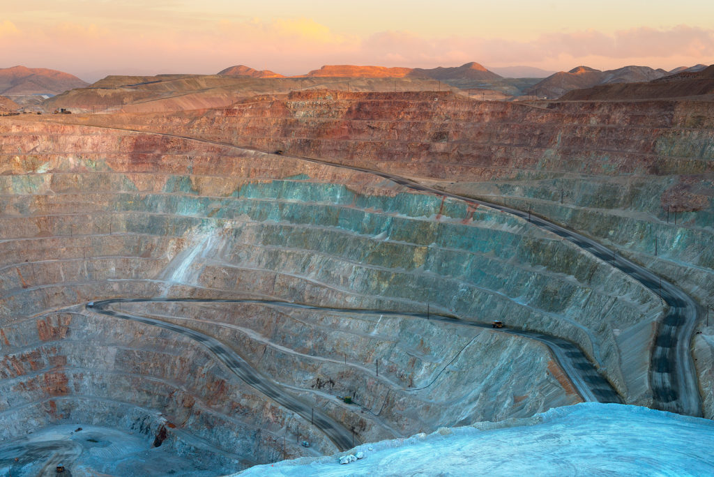 Bergbau global: Goldfund in China, neue Projekte in Peru und großes Minenprojekt im Yukon