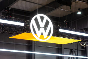 Volkswagen will halben Bedarf an Batterierohstoffen durch Minen-Investments decken