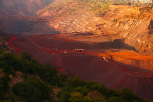 Die Rohstoffwoche: Glencore, Teck Resources, Barrick Gold, Harita Nickel, Apple, Oz Minerals, NevGold, Sitka Gold