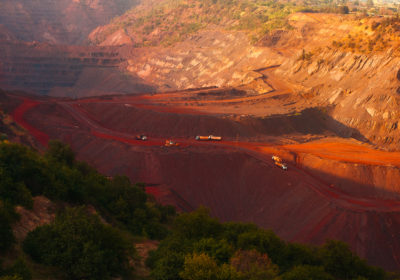 Die Rohstoffwoche: Glencore, Teck Resources, Barrick Gold, Harita Nickel, Apple, Oz Minerals, NevGold, Sitka Gold