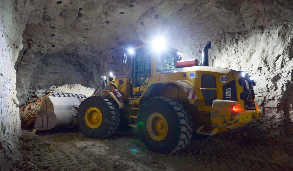 Die Rohstoffwoche: Sibanye Stillwater, Fortescue Metals, Rio Tinto, Charger Metals, Silvercorp Metals, OreCorp, MMG, Codelco, Ionic Rare Earths