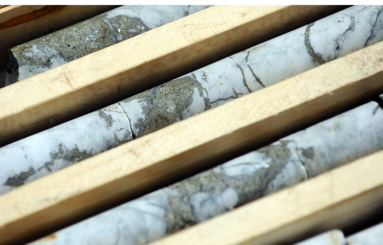 Goldexploration: Bohrprogramm Highlights im Dezember 2023: Lion One Metals, Southern Cross Gold, Oceana Gold, Founders Metals, G2 Goldfields, Westgold Resources