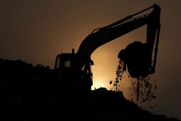 Die Rohstoffwoche: Zeus North, Surge Battery Metals, Critical Metals, G2 Goldfields, Tudor Gold, Sitka Gold, Equinox, Perpetua Resources