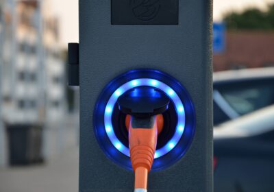 Charging the Future: Kampf um den perfekten Akku – NextGen-Batterien auf dem Vormarsch