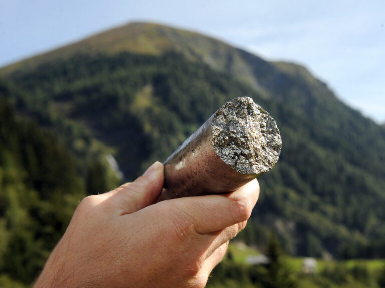 Rallyefieber bei Minenaktien: Starke Kapitalzufl&uuml;sse in Edelmetallexploration
