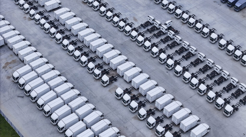 Kanada erhebt Zölle auf EVs, Aluminium und Stahl aus China