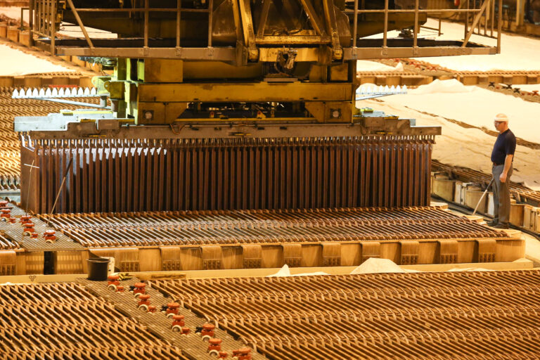 Aurubis CEO Haag sieht stabile Kupfernachfrage in USA und Europa und warnt vor Zöllen