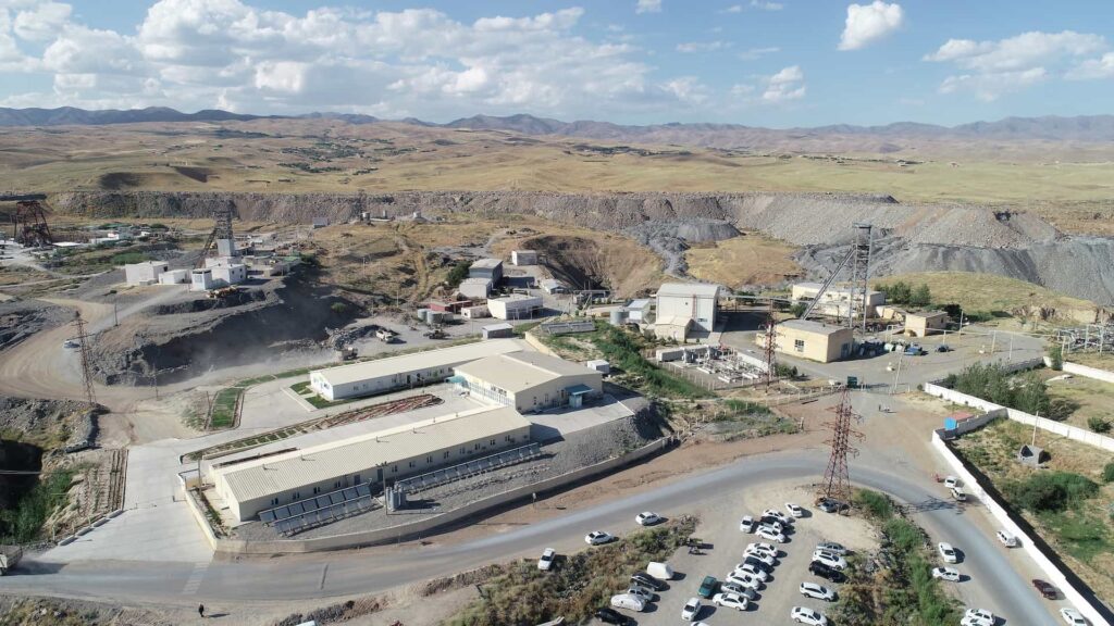 Usbekischer XXL-Goldproduzent Navoi Mining strebt bei IPO 20 Mrd. USD Bewertung an