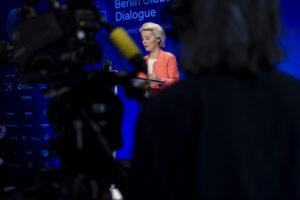 EU sucht Wege zur Sicherheit im Wettlauf um kritische Metalle