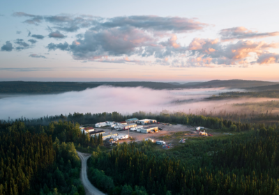 Batteriemetalle im Aufwind – Aufstrebender Explorer mit Top-Lithiumprojekt vor Wachstumsschub  