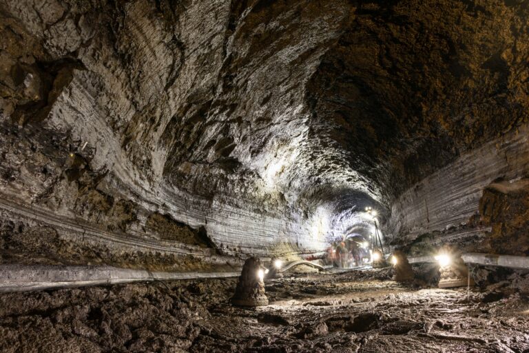 Die Rohstoffwoche: Western Mines, Pasofino Gold, Magma Silver, Amex Exploration, Argentina Lithium, Rio Tinto, Chinalco, Antofagasta, Headwater Gold, Newmont