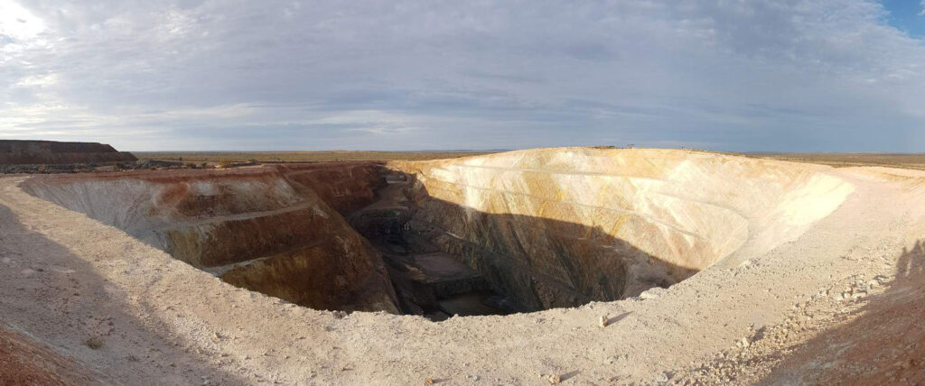 Barton Gold vollendet Bohrprogramm und plant erste Reserven f&uuml;r Minen-Neustart