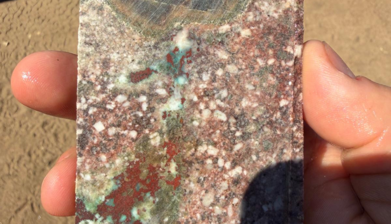 Hochgradige Kupferfunde in Sonora: Algo Grande entdeckt gleich mehrere Hotspots