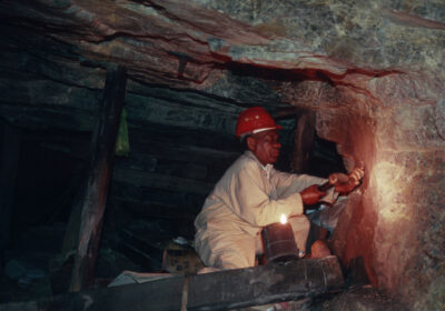 Goldkonzerne halten Mali trotz Eskalation die Treue