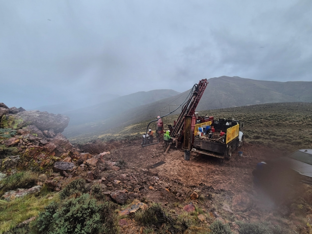 Exploration geht in die n&auml;chste Phase: Lodestar startet Bohrprogramm am Gold-Silberprojekt in Nevada