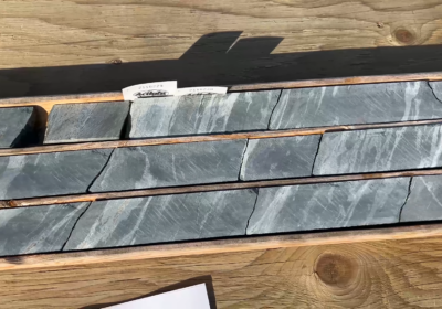 Erneut hochgradige Funde: Goldexplorer forciert Projektexpansion in Ontario