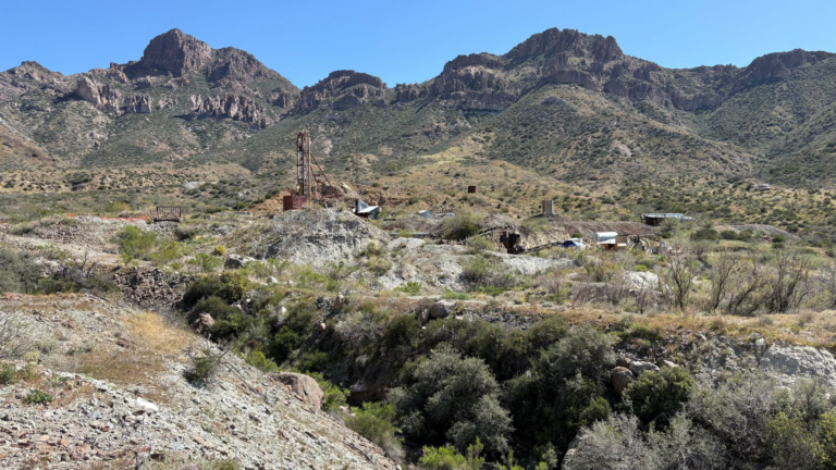 Arizona-Explorer indiziert neues Kupfer-Porphyr-System neben Resolution Copper