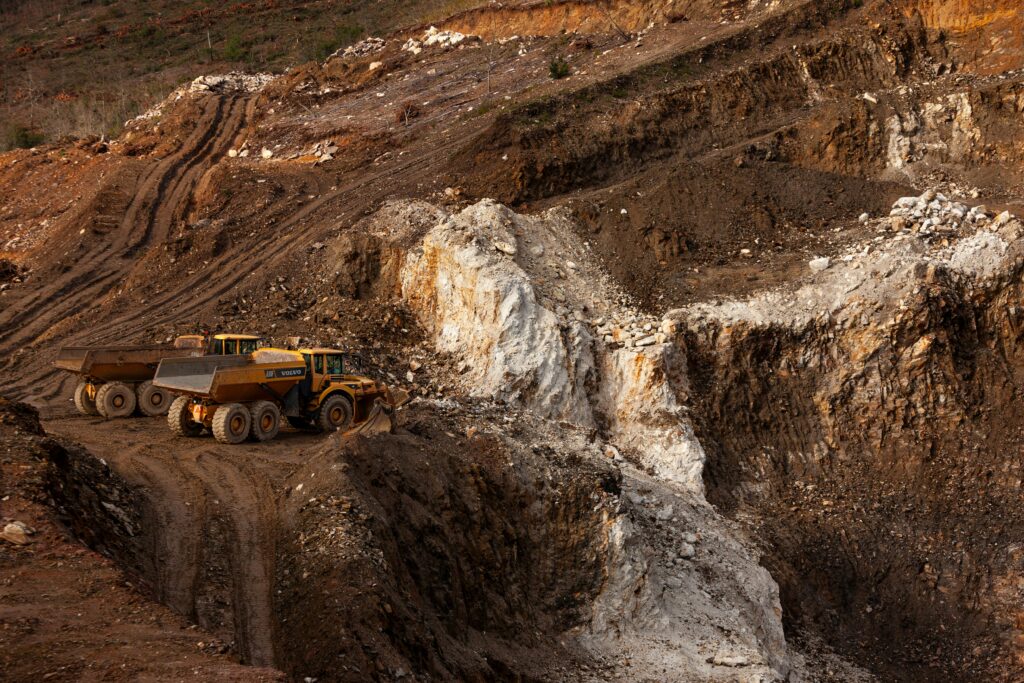 Die Rohstoffwoche: Luca Mining, Sibanye Stillwater, CMOC, Critical Metals, Red Metal Resources, Barrick Mining, Lithium Africa, Dryden Gold, Centerra, Alamos, Endeavour Mining, Lodestar Metals