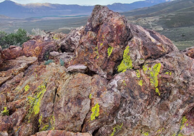 Drei Goldsysteme &uuml;bereinander: Nevada-Goldprojekt &uuml;berrascht mit Hochgradzonen und Tiefenpotenzial