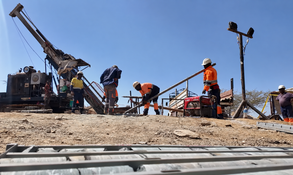 31 Meter mit 1,12 g/t Gold: Alpha Exploration best&auml;tigt Goldmineralisierung in neuer Zielzone