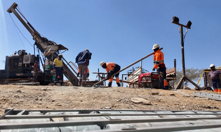 31 Meter mit 1,12 g/t Gold: Alpha Exploration best&auml;tigt Goldmineralisierung in neuer Zielzone