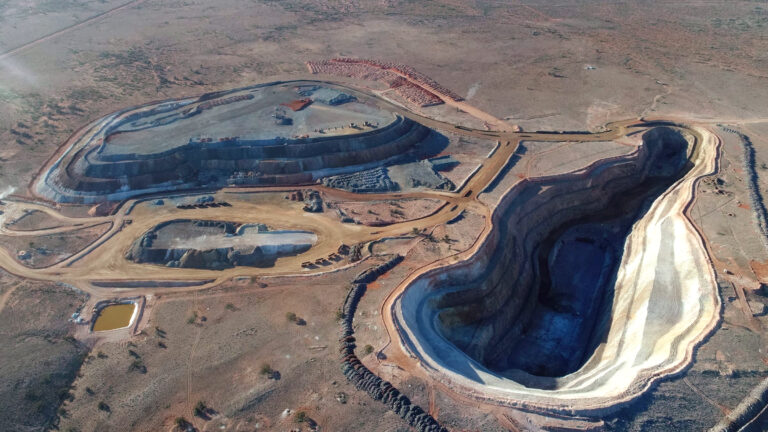 Die Rohstoffwoche: Barton Gold, Gold Fields, BHP, Algo Grande Copper, Rock Tech Lithium, Sigma Lithium, Hot Chili, Critical Metals, Zodiac Gold, Kirkland Lake Discoveries